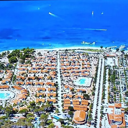 Parque de vacaciones Plamar Mobile Homes Bi Village Fažana