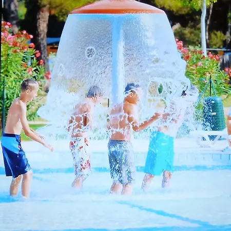 Parque de vacaciones Plamar Mobile Homes Bi Village Fažana